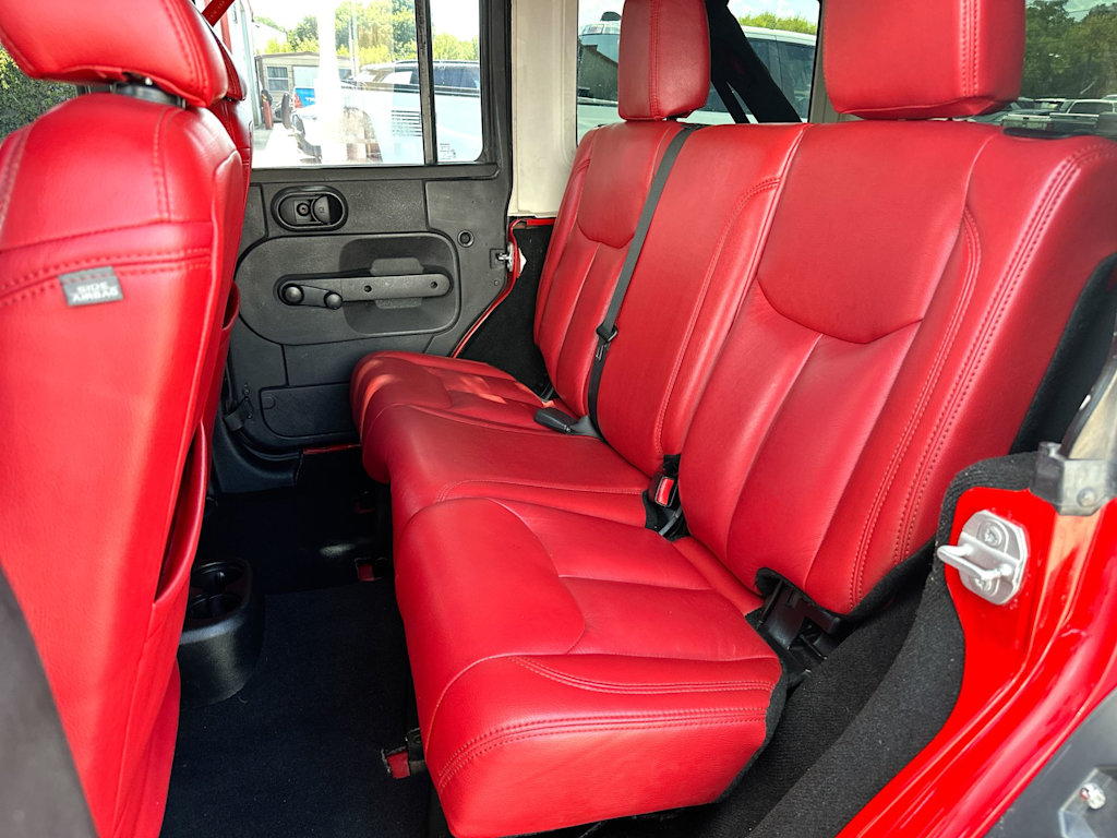 Thumbnail: 2017 Jeep Wrangler - 11
