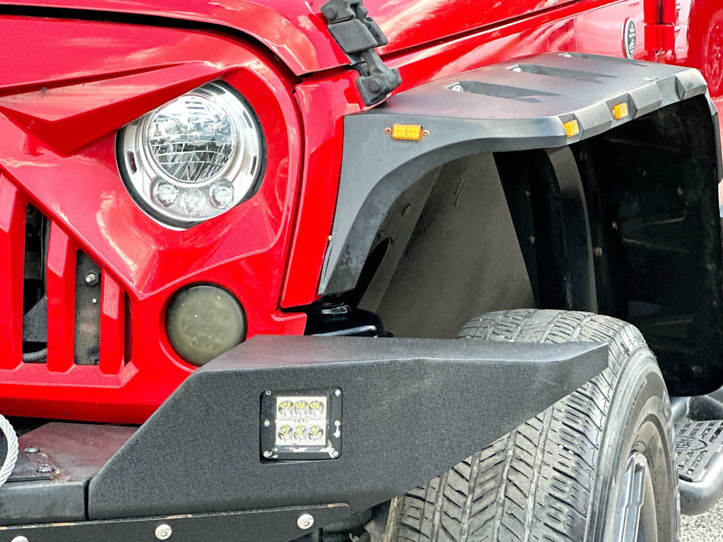 Thumbnail: 2017 Jeep Wrangler - 24