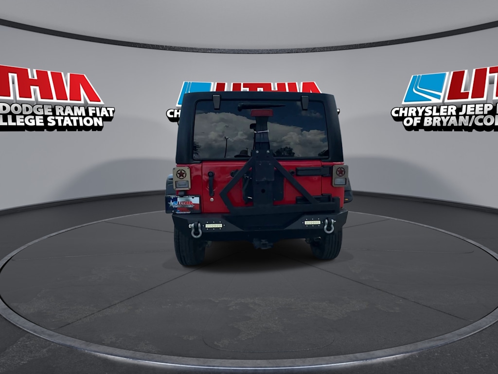 Thumbnail: 2017 Jeep Wrangler - 14
