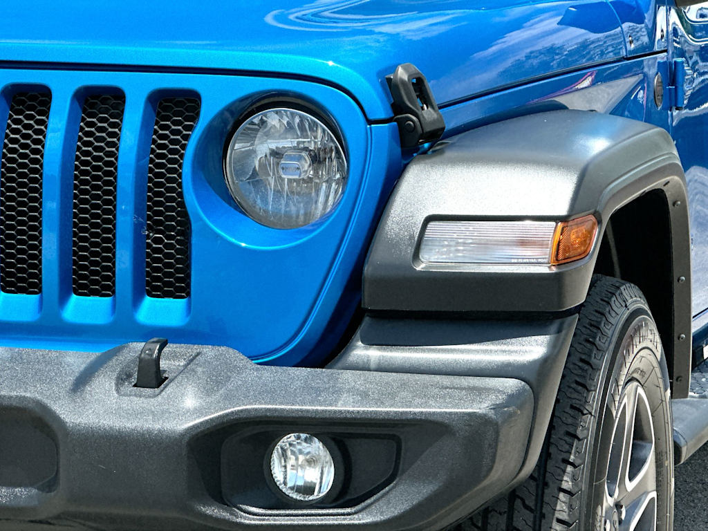 Thumbnail: 2022 Jeep Wrangler - 27