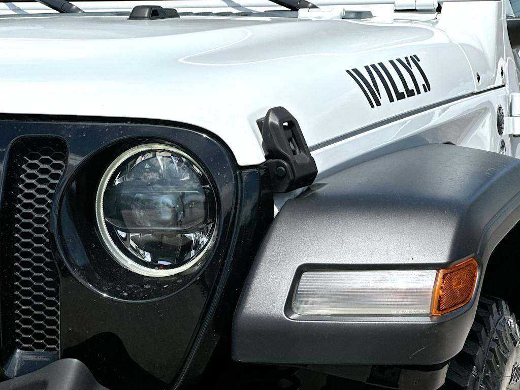 Thumbnail: 2023 Jeep Wrangler - 26