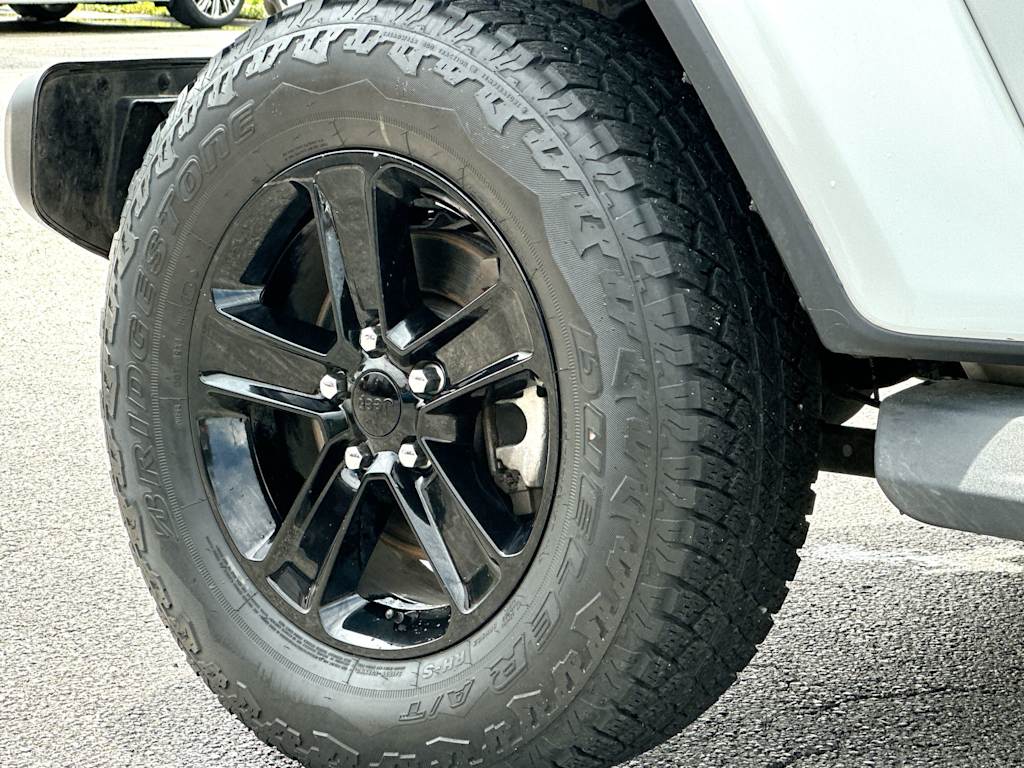 Thumbnail: 2022 Jeep Wrangler - 8