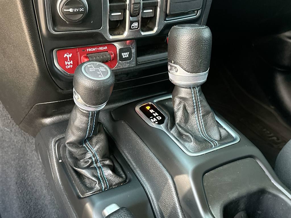 Thumbnail: 2023 Jeep Wrangler - 15