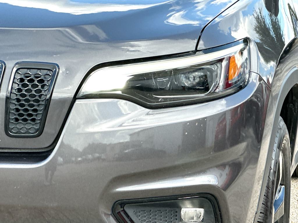 Thumbnail: 2021 Jeep Cherokee - 27