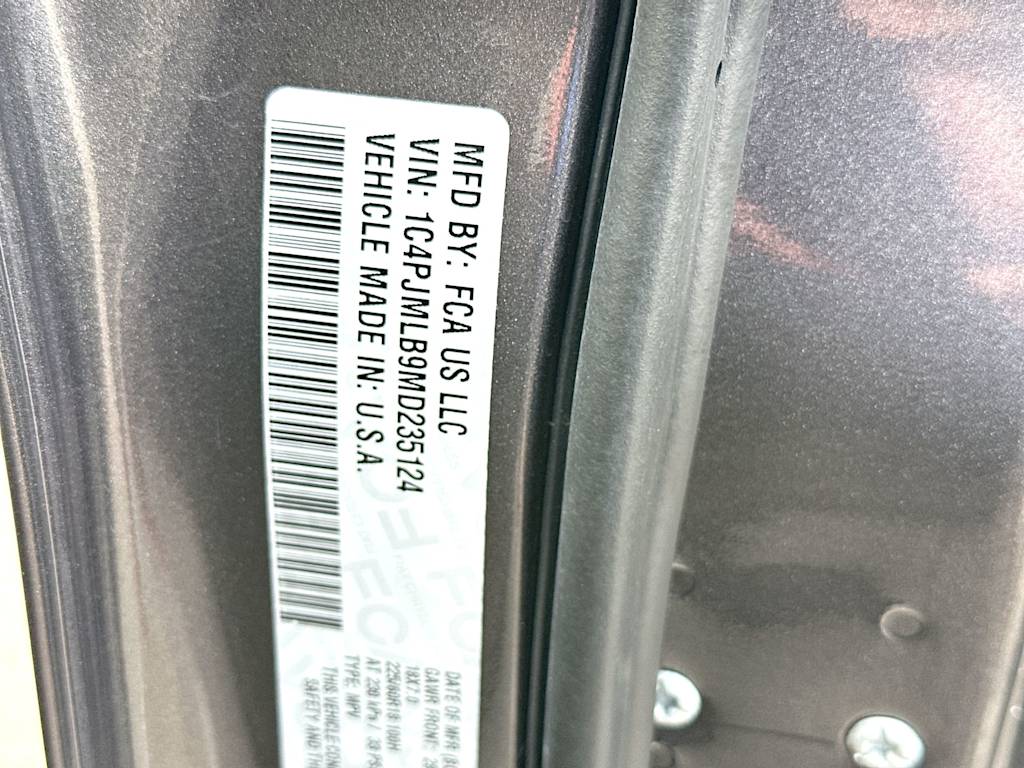 Thumbnail: 2021 Jeep Cherokee - 18