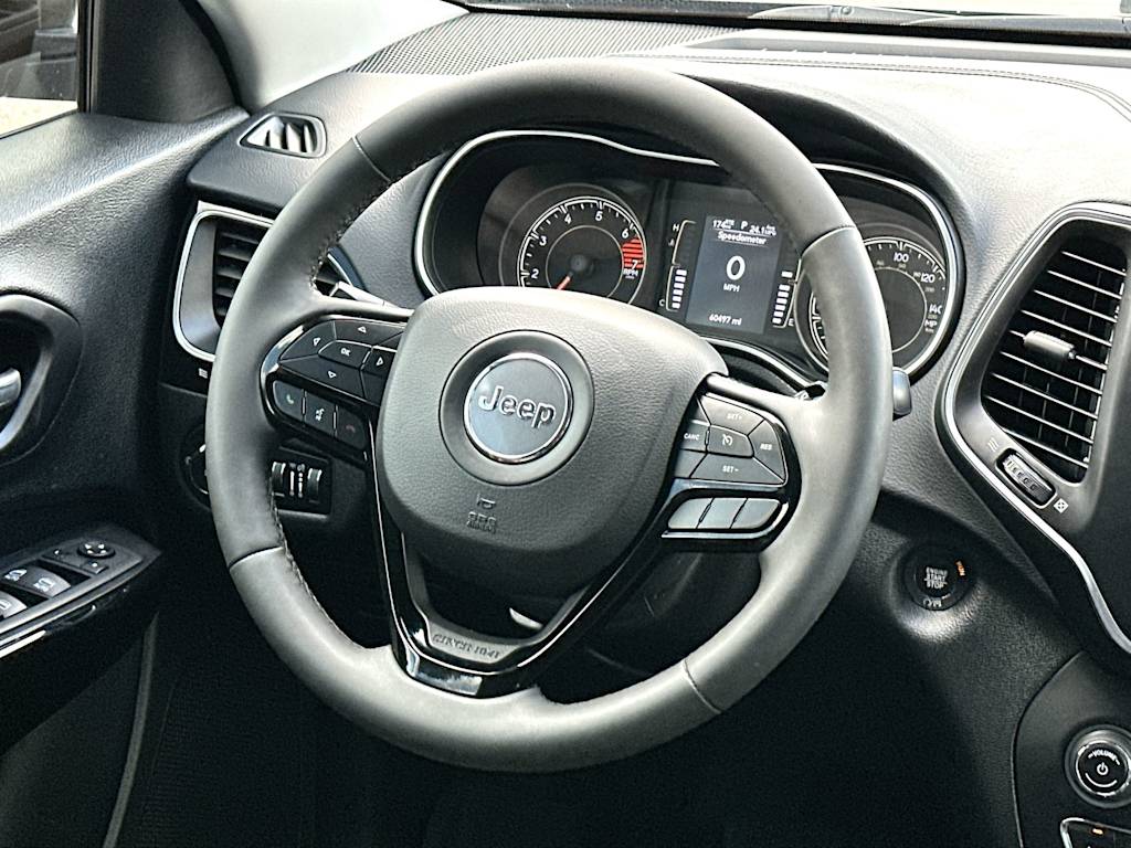 Thumbnail: 2021 Jeep Cherokee - 12