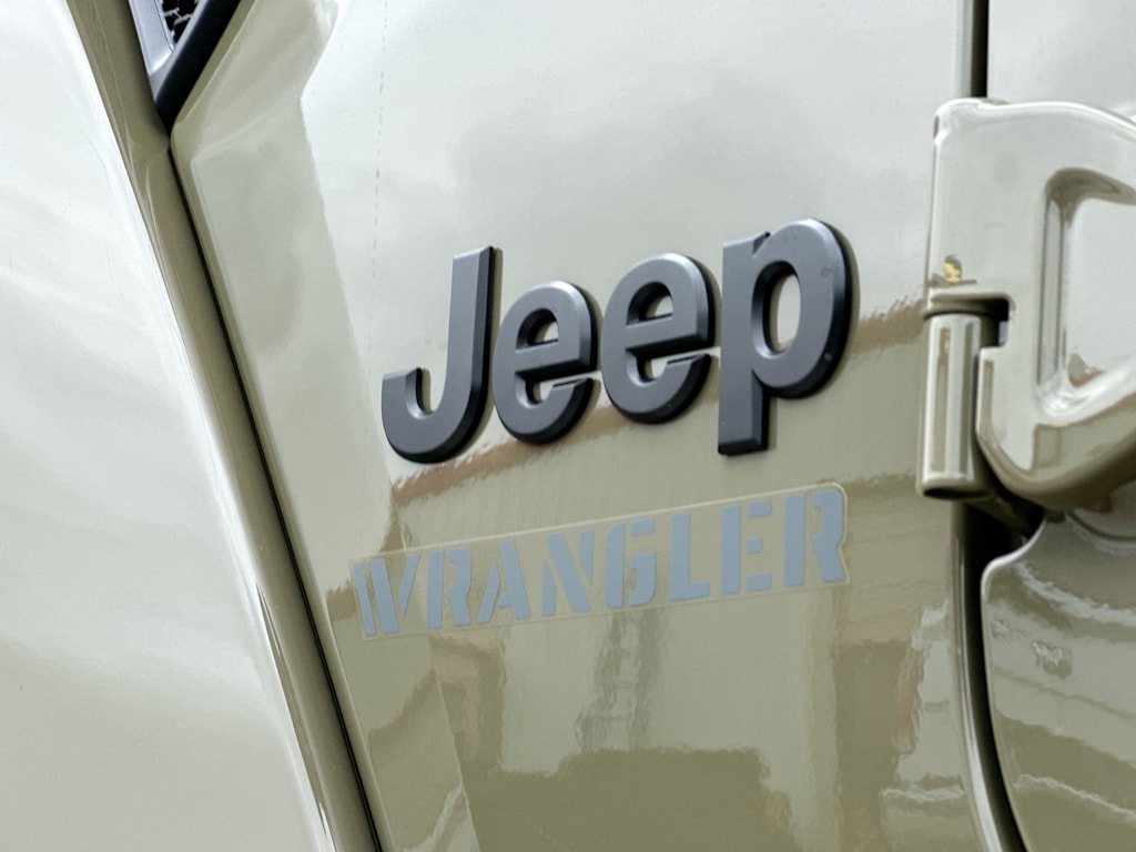 Thumbnail: 2026 Jeep Wrangler - 7