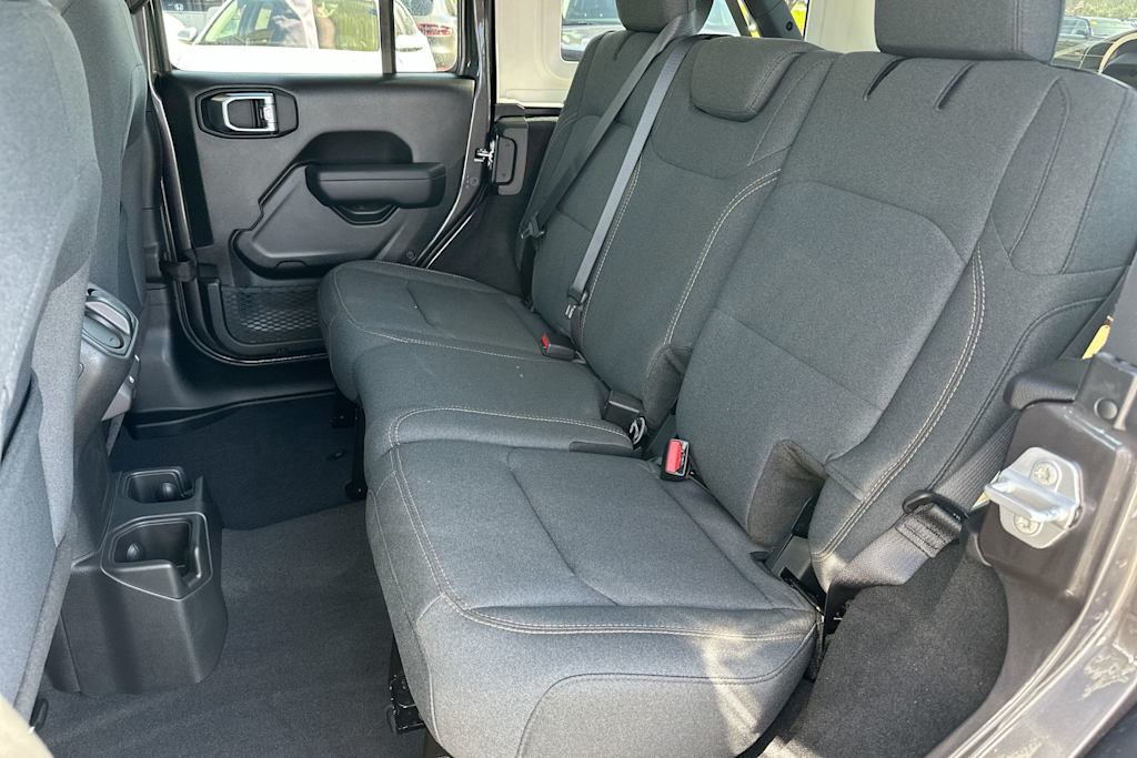 2025 Jeep Wrangler Sport 12