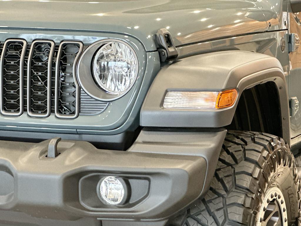 Thumbnail: 2026 Jeep Wrangler - 18