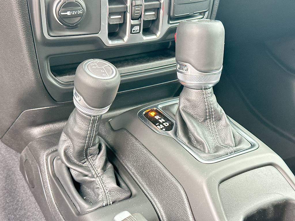 Thumbnail: 2026 Jeep Wrangler - 14