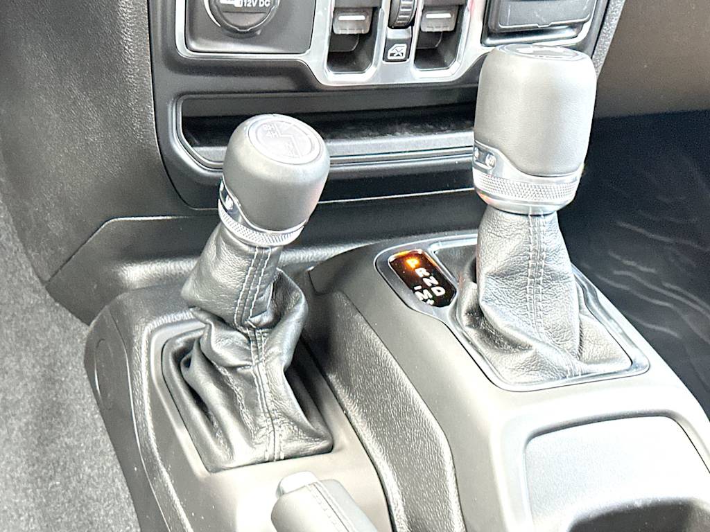 Thumbnail: 2026 Jeep Wrangler - 14