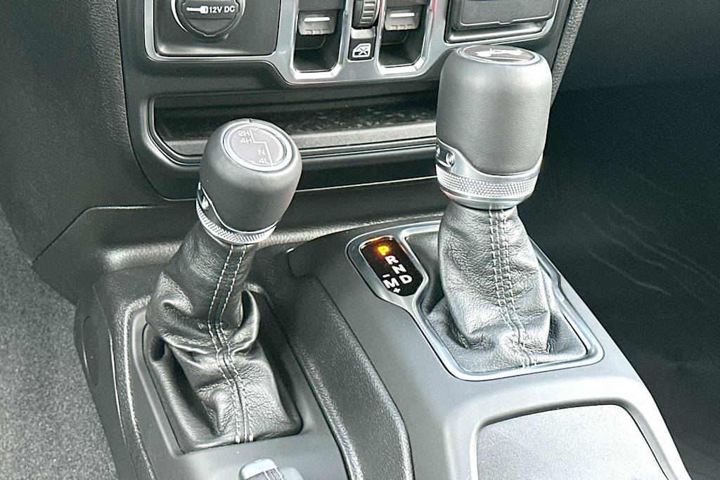 Thumbnail: 2026 Jeep Wrangler - 14