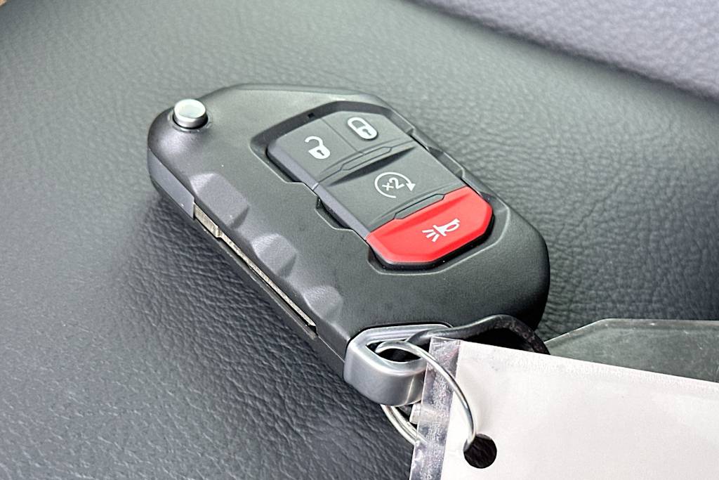 Thumbnail: 2025 Jeep Wrangler - 16