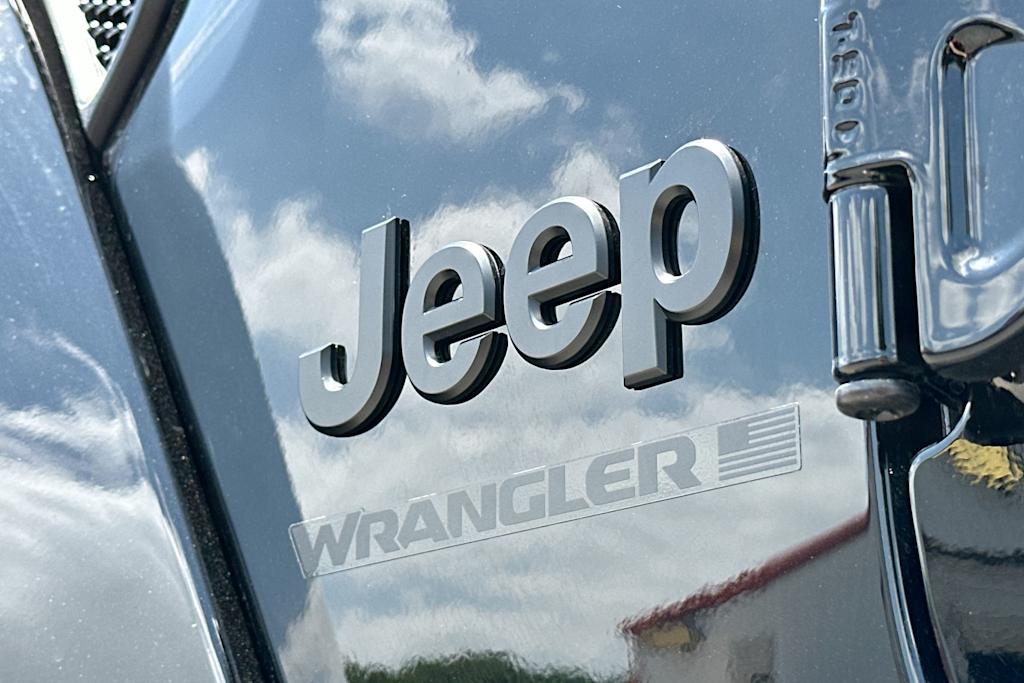 Thumbnail: 2025 Jeep Wrangler - 7