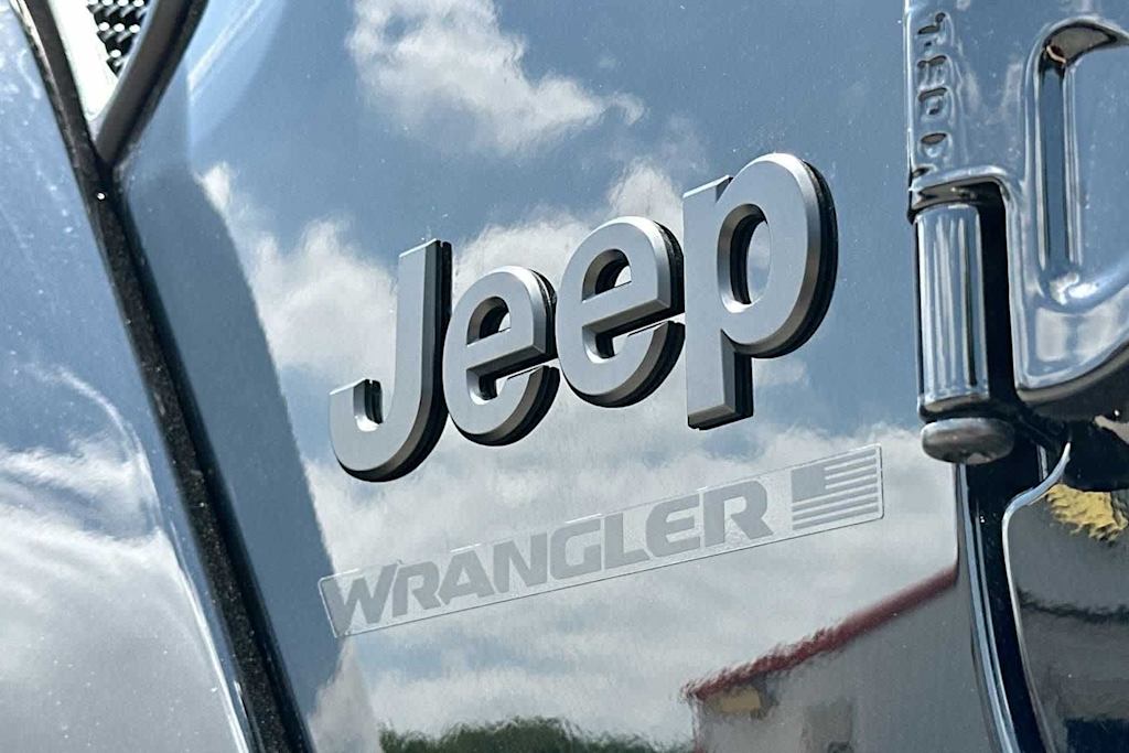 Thumbnail: 2025 Jeep Wrangler - 7