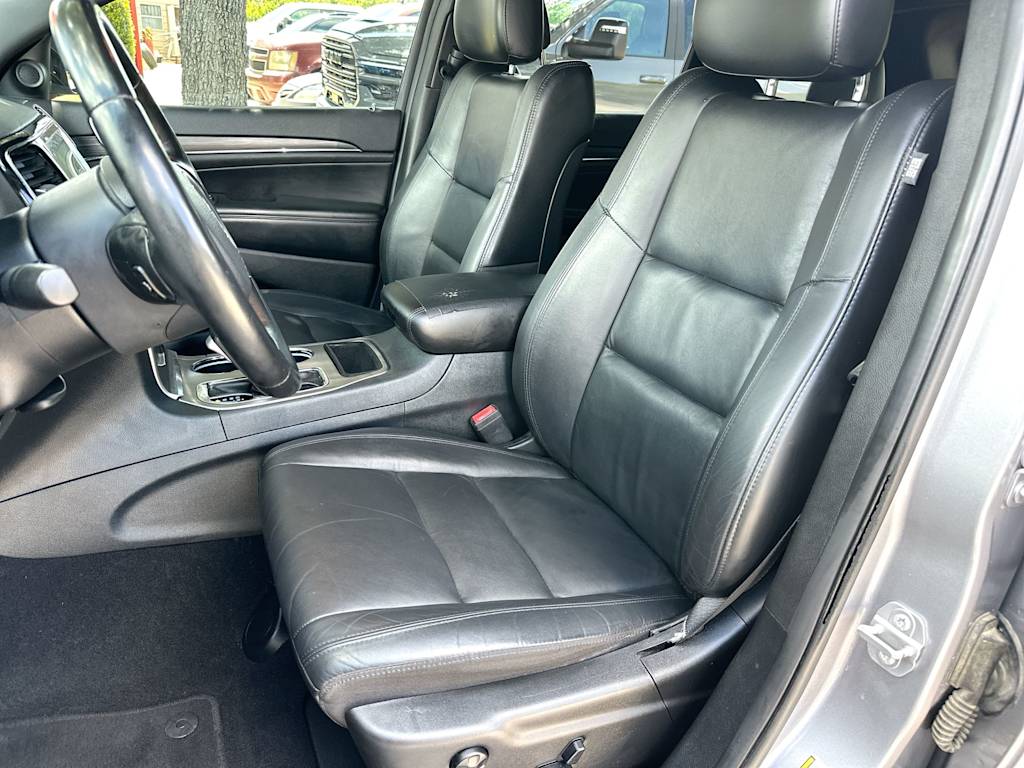 Thumbnail: 2020 Jeep Grand Cherokee - 10