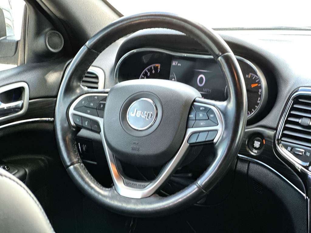Thumbnail: 2020 Jeep Grand Cherokee - 12