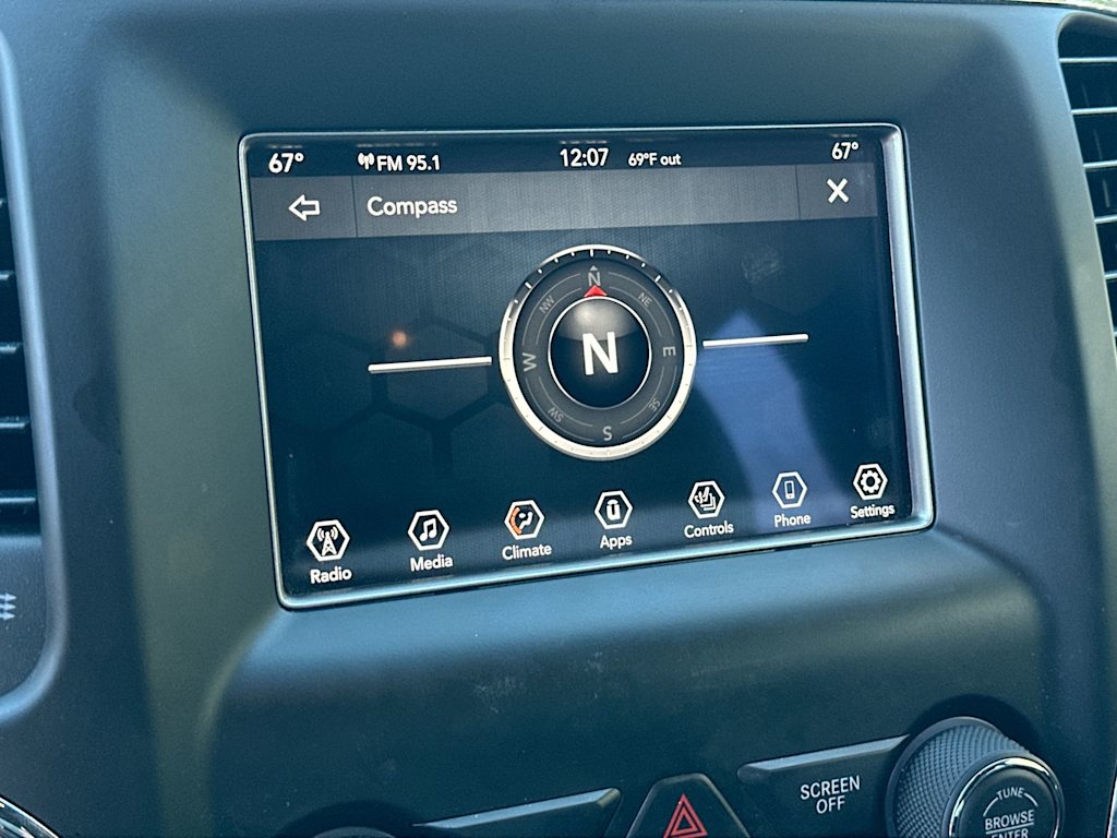 Thumbnail: 2018 Jeep Grand Cherokee - 28