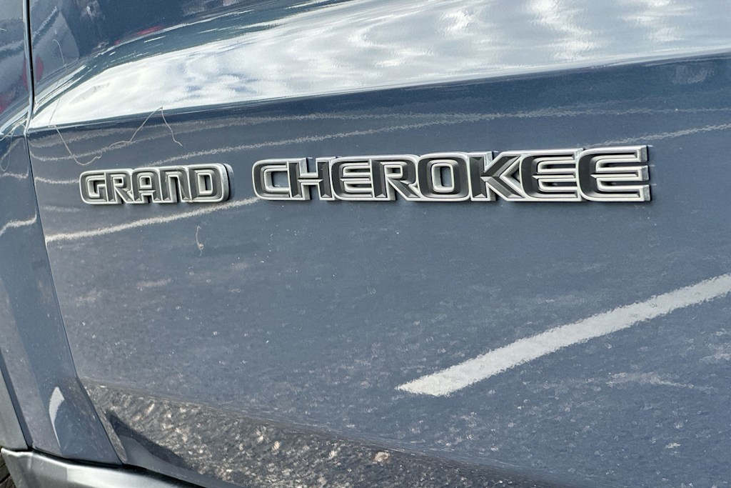 Thumbnail: 2021 Jeep Grand Cherokee - 7