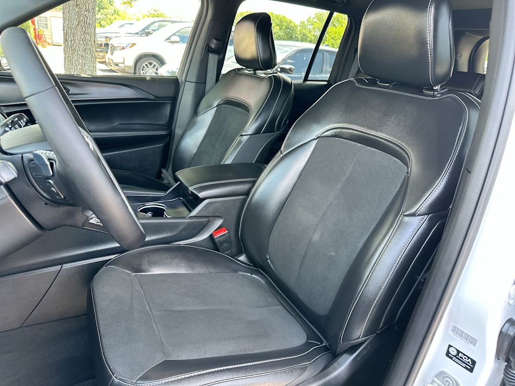 Thumbnail: 2025 Jeep Grand Cherokee - 10