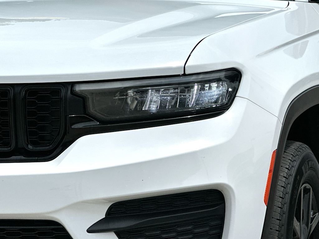 Thumbnail: 2024 Jeep Grand Cherokee - 26