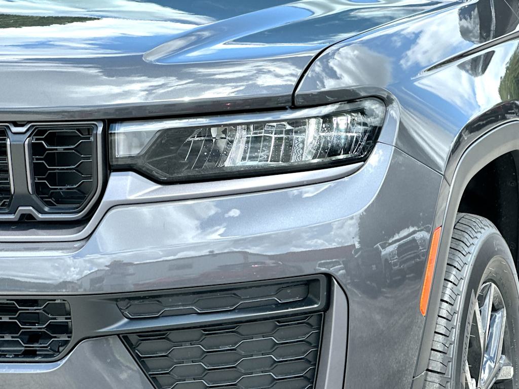 Thumbnail: 2026 Jeep Grand Cherokee - 26