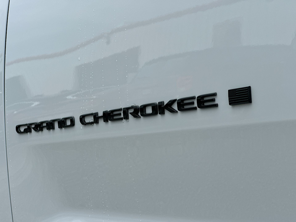 Thumbnail: 2026 Jeep Grand Cherokee - 7