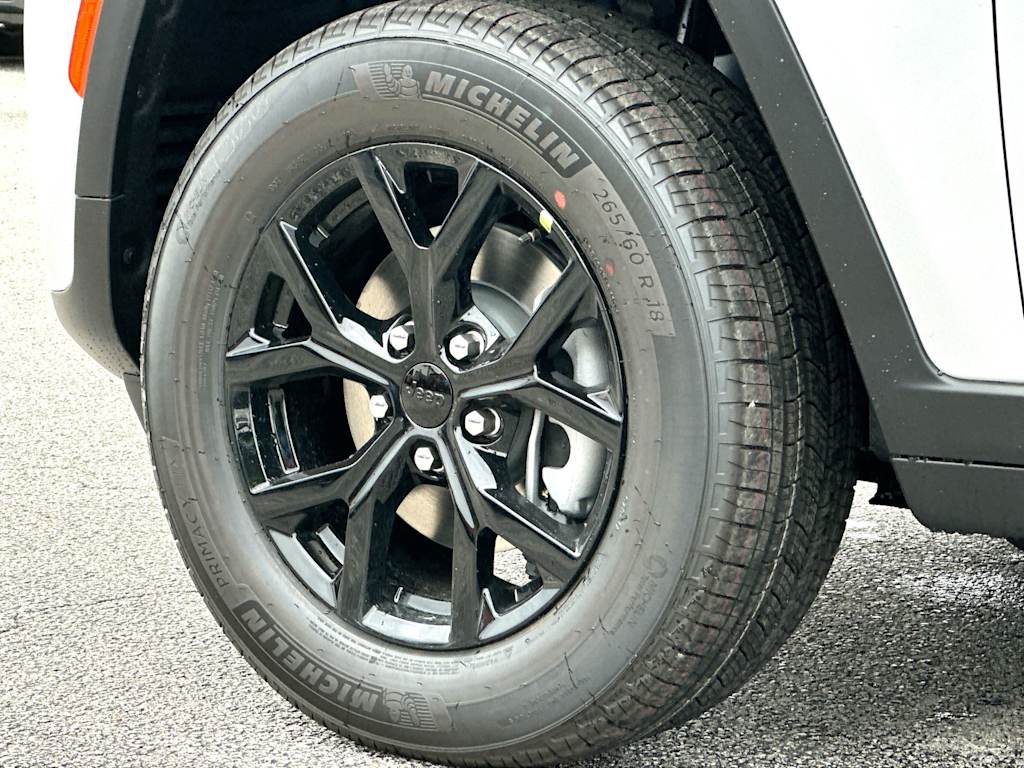Thumbnail: 2026 Jeep Grand Cherokee - 8