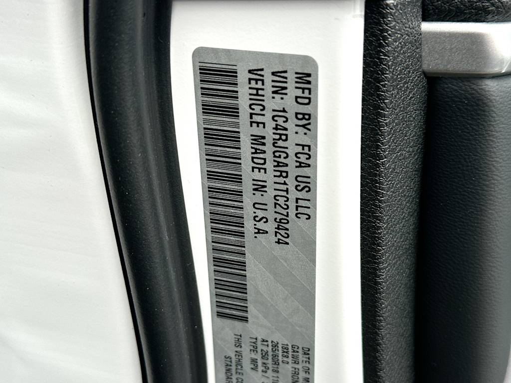 Thumbnail: 2026 Jeep Grand Cherokee - 17