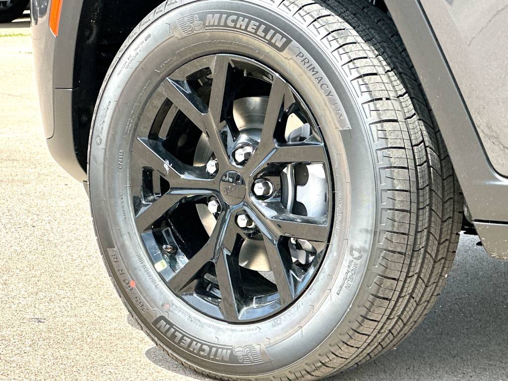 Thumbnail: 2026 Jeep Grand Cherokee - 8
