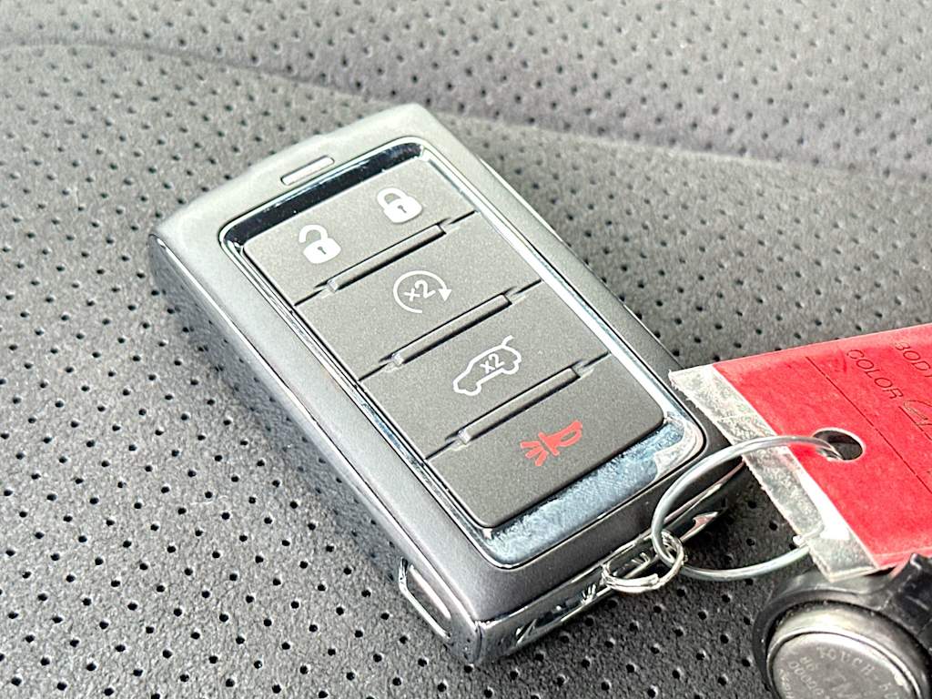 Thumbnail: 2026 Jeep Grand Cherokee - 16
