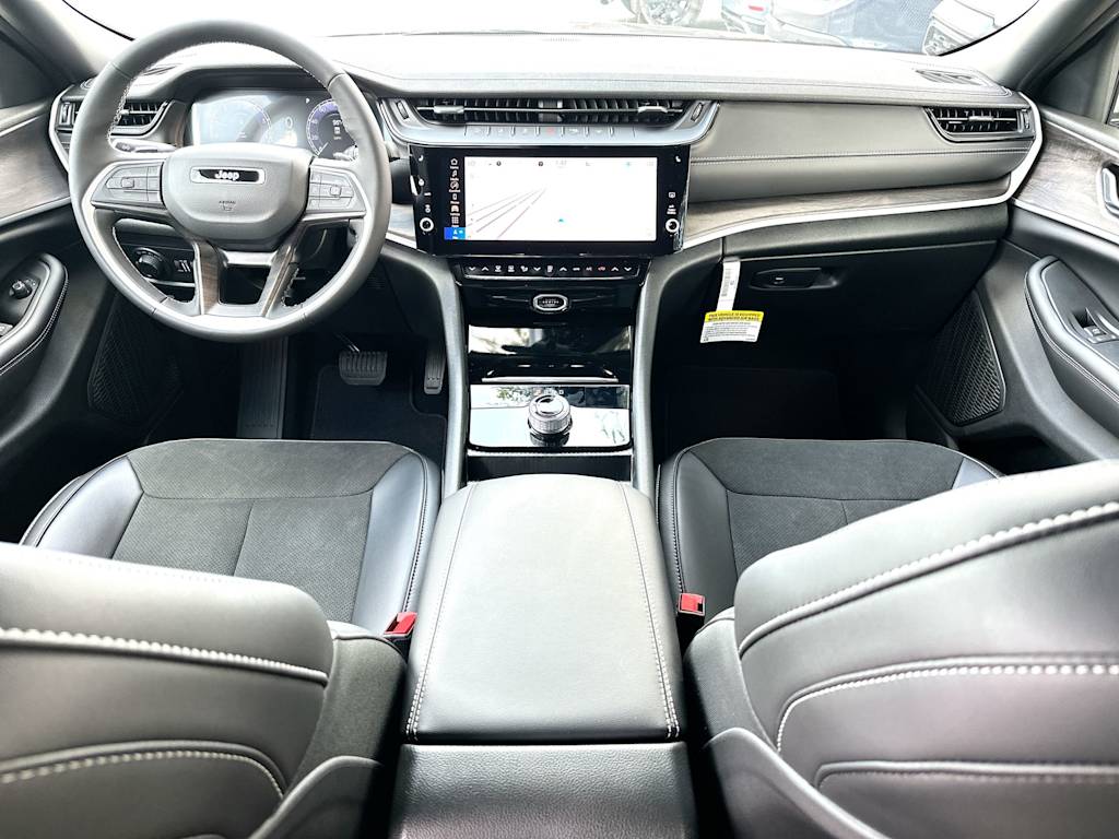 Thumbnail: 2026 Jeep Grand Cherokee - 9