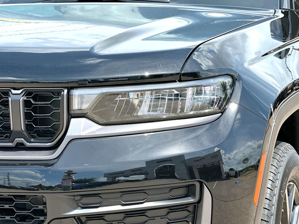 Thumbnail: 2026 Jeep Grand Cherokee - 26