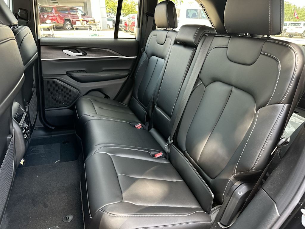 Thumbnail: 2025 Jeep Grand Cherokee - 11