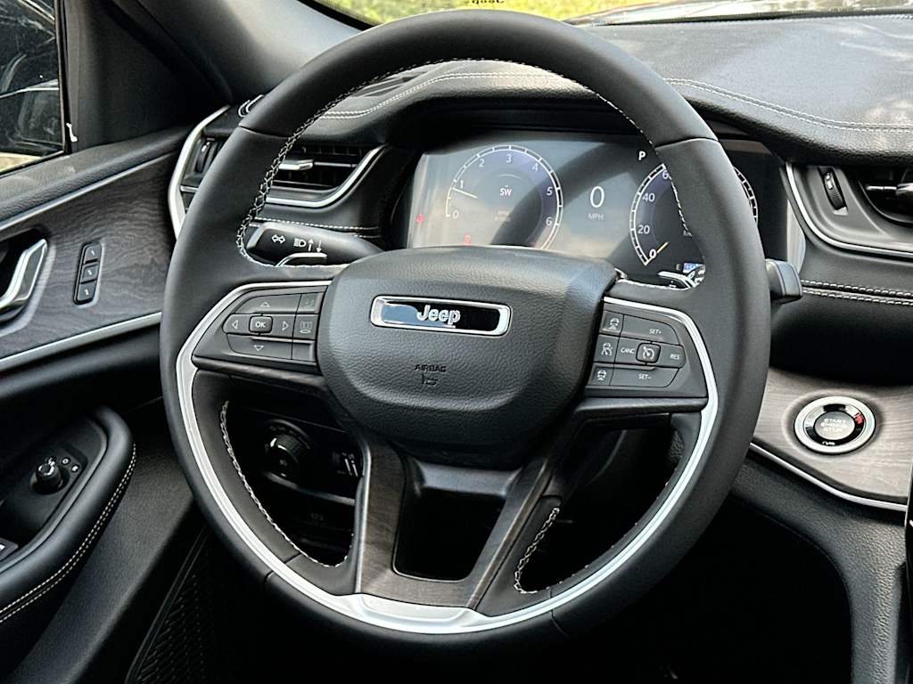 Thumbnail: 2025 Jeep Grand Cherokee - 12