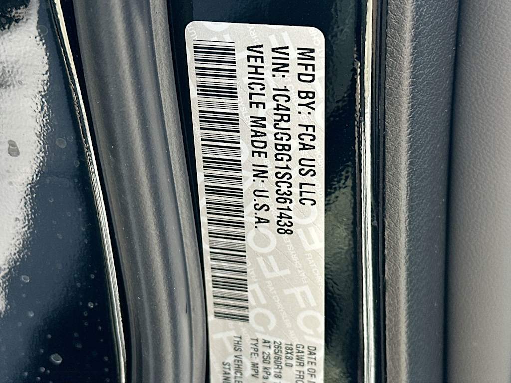 Thumbnail: 2025 Jeep Grand Cherokee - 17