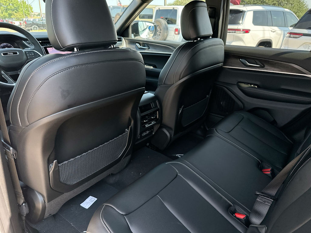 Thumbnail: 2025 Jeep Grand Cherokee - 27