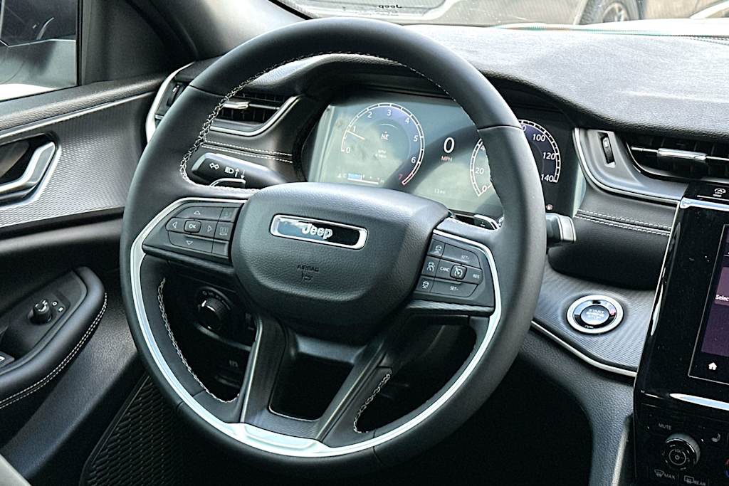 Thumbnail: 2026 Jeep Grand Cherokee - 12