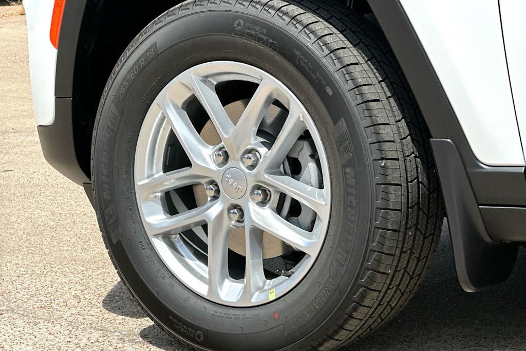 Thumbnail: 2026 Jeep Grand Cherokee - 8