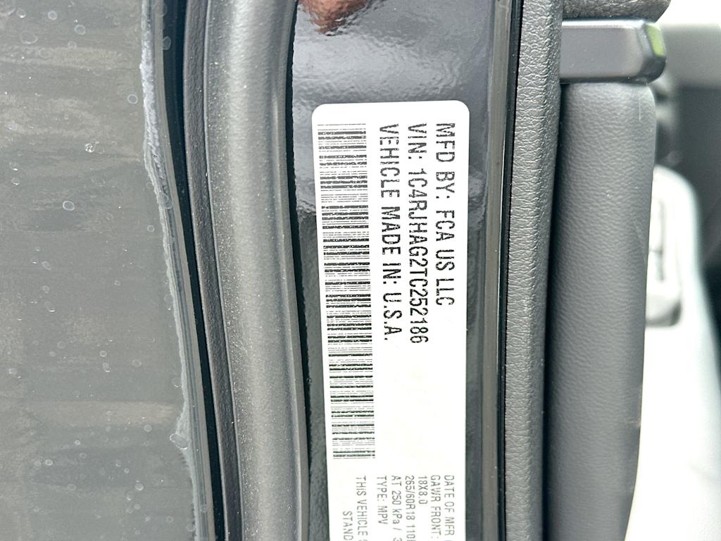 Thumbnail: 2026 Jeep Grand Cherokee - 16