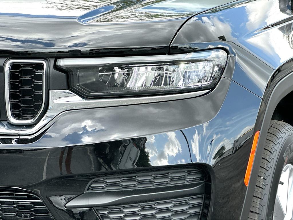 Thumbnail: 2026 Jeep Grand Cherokee - 25