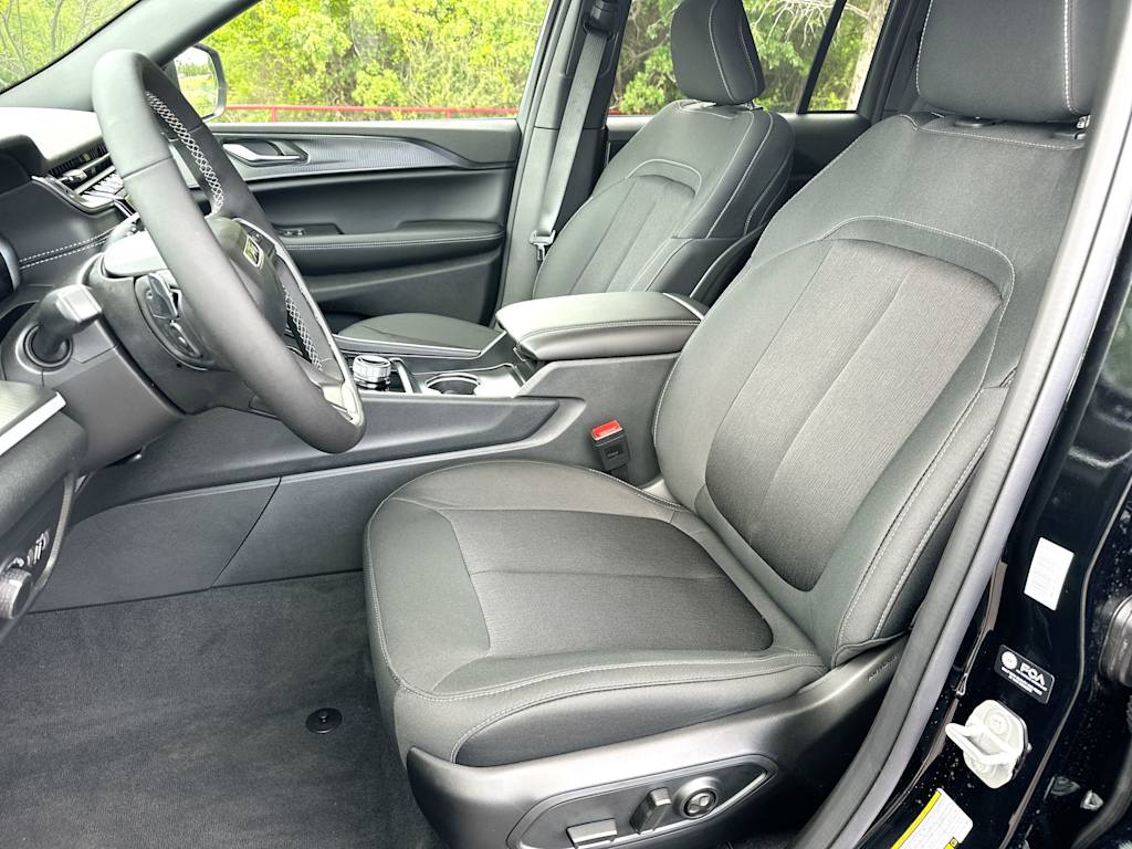 Thumbnail: 2026 Jeep Grand Cherokee - 10