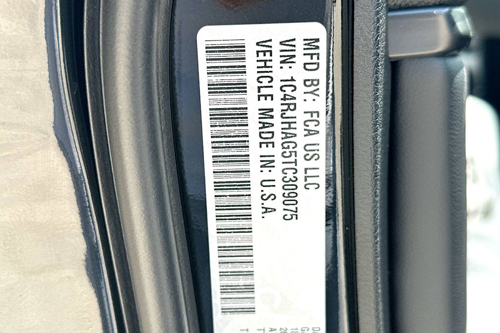Thumbnail: 2026 Jeep Grand Cherokee - 17