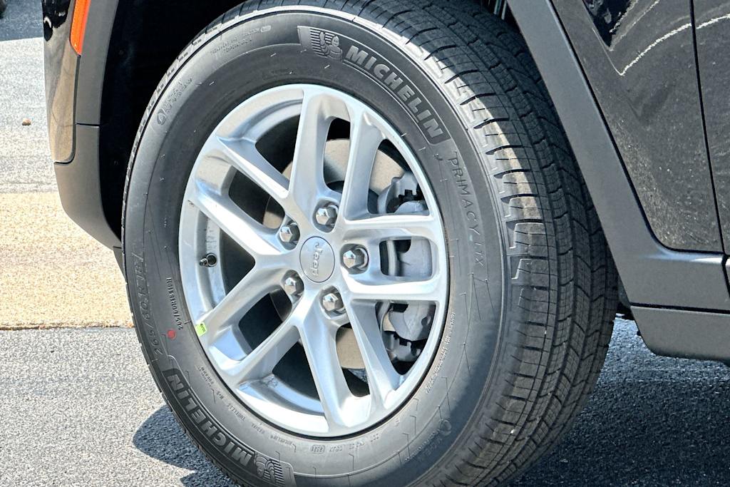 Thumbnail: 2026 Jeep Grand Cherokee - 8