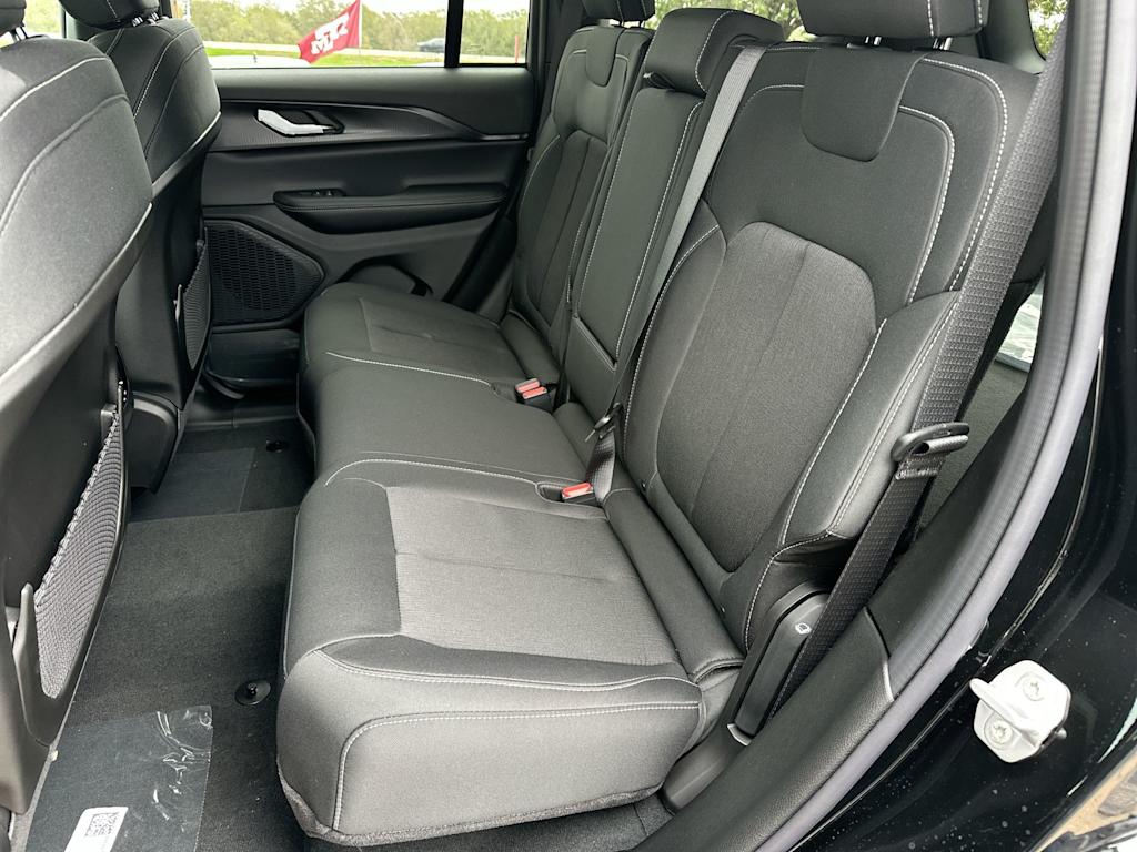 Thumbnail: 2025 Jeep Grand Cherokee - 11