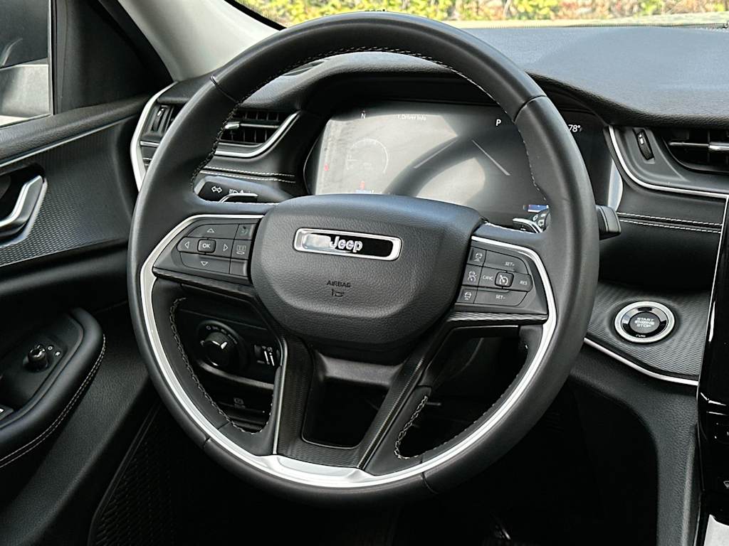 Thumbnail: 2023 Jeep Grand Cherokee - 12