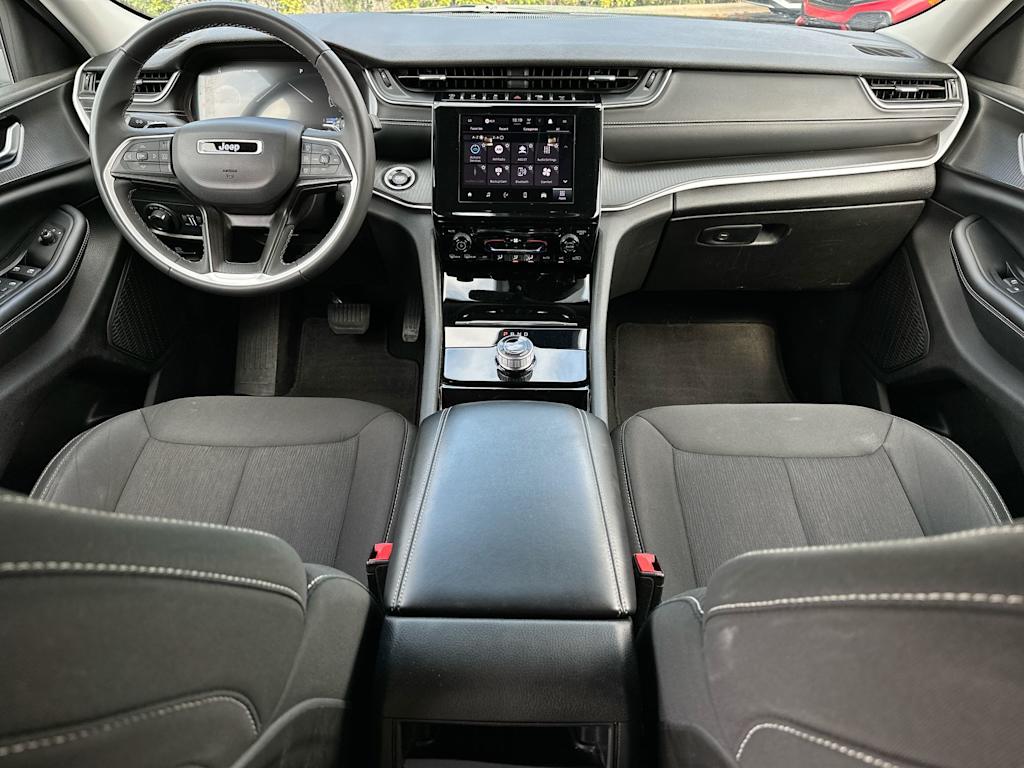 Thumbnail: 2023 Jeep Grand Cherokee - 9