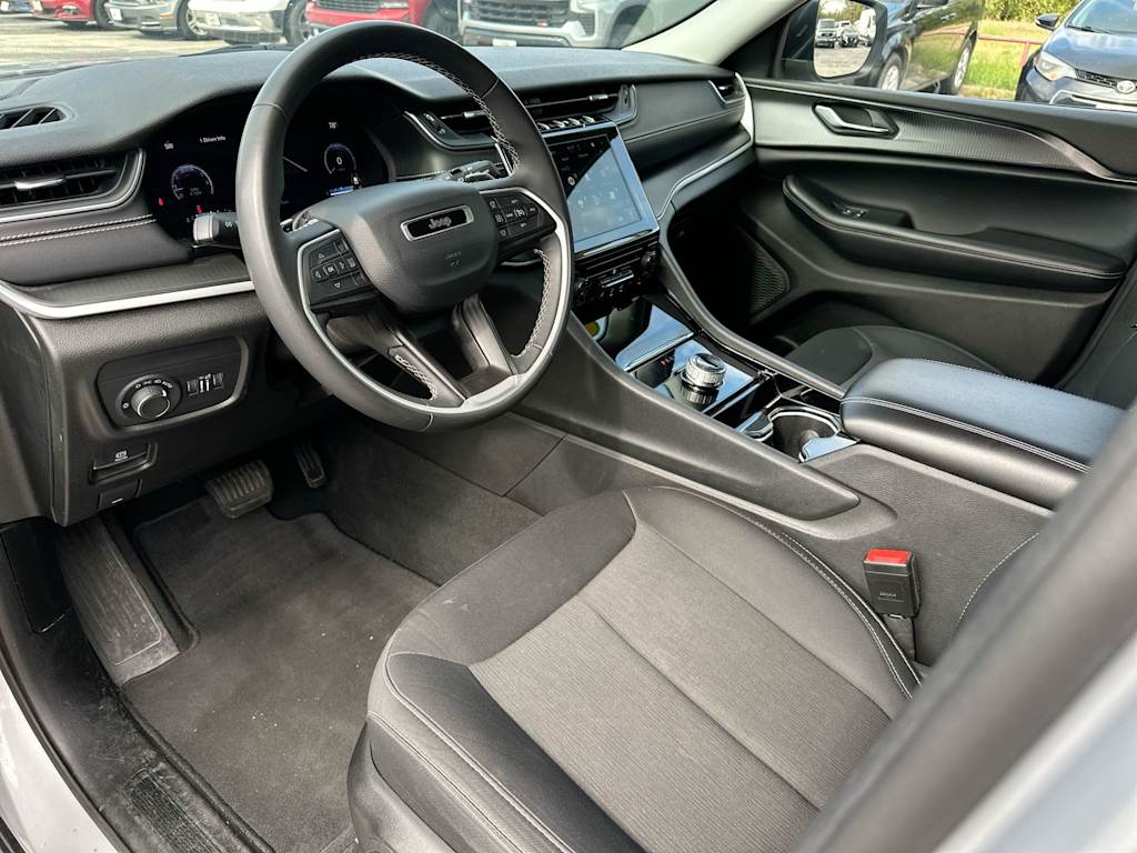 Thumbnail: 2023 Jeep Grand Cherokee - 2