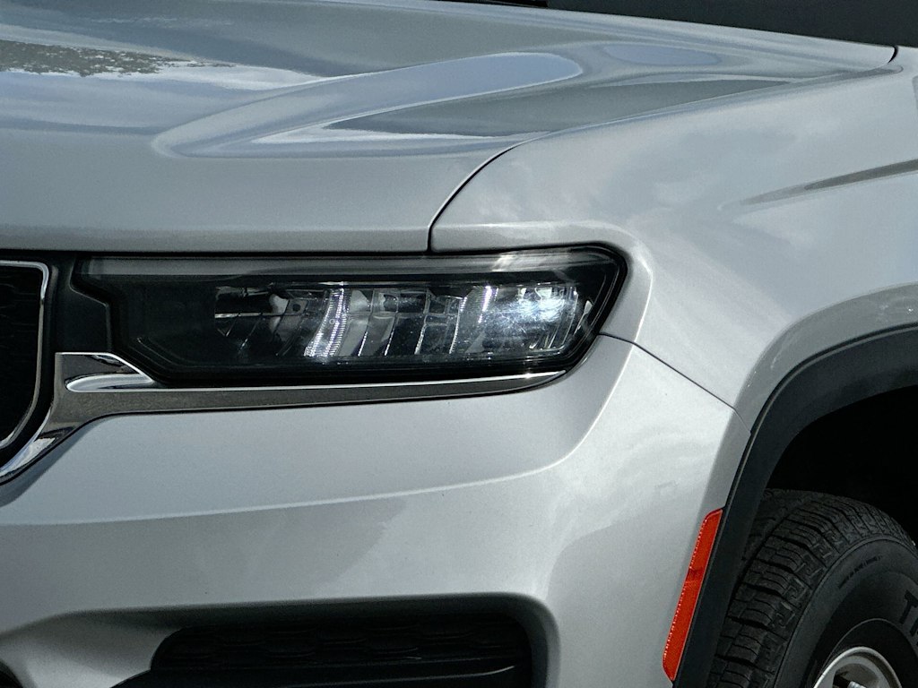 Thumbnail: 2023 Jeep Grand Cherokee - 25