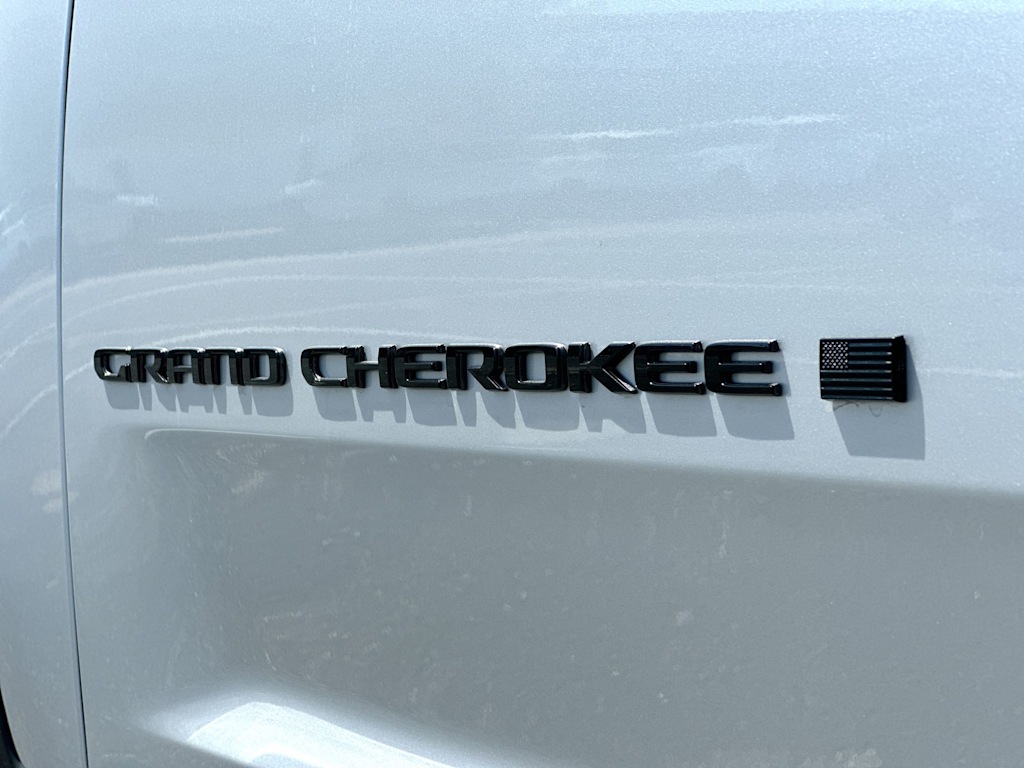 Thumbnail: 2026 Jeep Grand Cherokee - 7